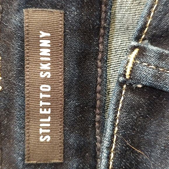 Torrid Cropped Dark Wash Blue Jeans Size 24T - Picture 6 of 10